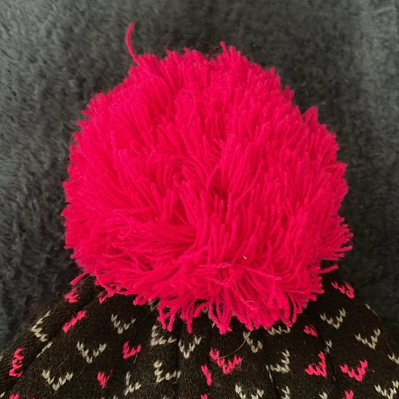 Support The Cure (Breast Cancer) - “Believe” Beanie W/ pink Pompom - Picture 4 of 7